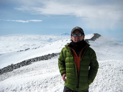 Excellent Pair of Basic Glacier Glasses