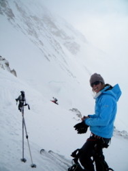 Kim G in the TNF Citation Jkt skiing Denali