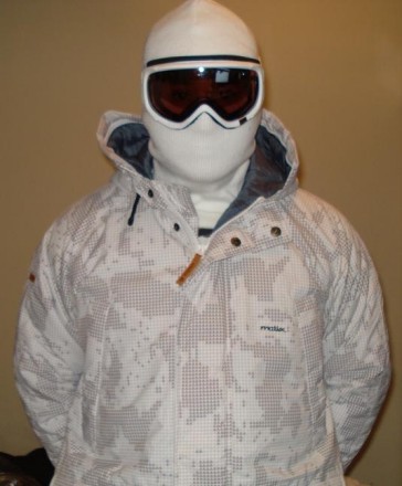 Good fit w/ over the face mask