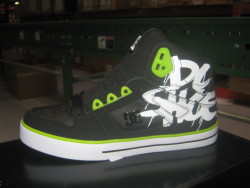 Git da matchin shoozz!