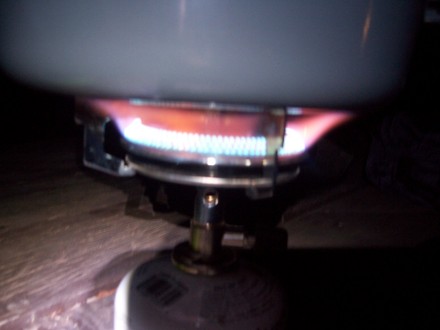 Wide base flame