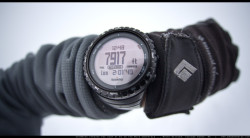 The Suunto CORE in the clouds on the Muir Snowfield...