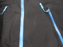 zipper detail