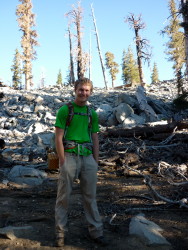 Backpacking to Maggie Lakes in the Catalyst "Tree Frog" a bright green