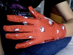 Burton Touch Screen Gloves in Sumo, S/M