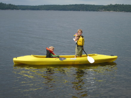 Great canoe, kayak recreational mix - awesome family kayak