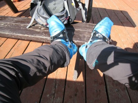 Spring skiing Tucks