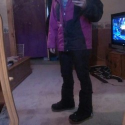 5'10 165lbs size medium 32-30