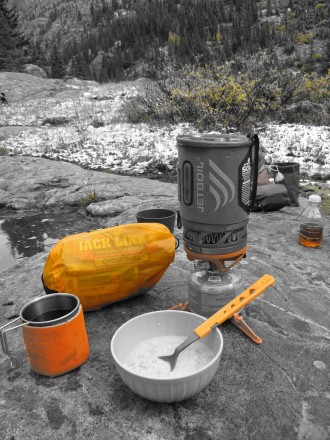 Jetboil Sol Ti Rocks!