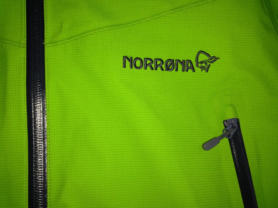 Zipper details and brand stitching