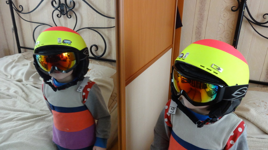 Young Skier )))))