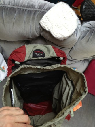 Large central compartment