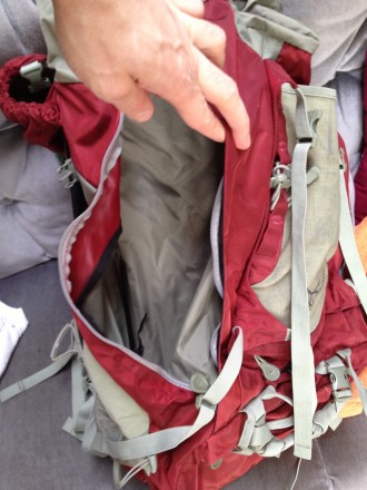 Large side pockets
