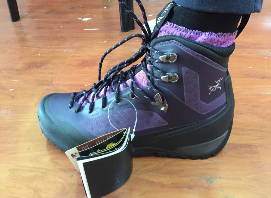 bora mid gtx hiking boot women's