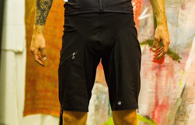assos baggy shorts