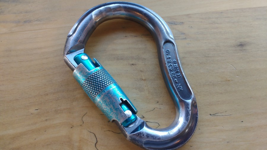 Omega Pacific Jake Carabiner