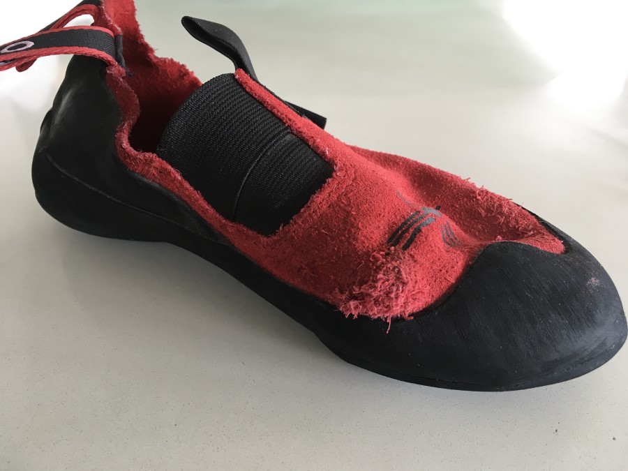 moccasym climbing shoes