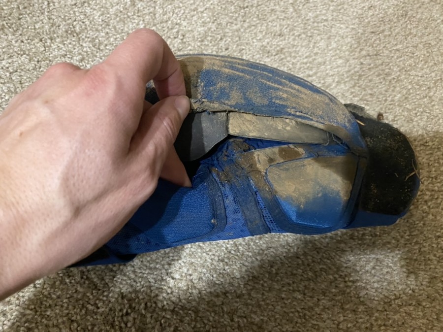 ION K-Pact Zip Knee Pad | Competitive Cyclist