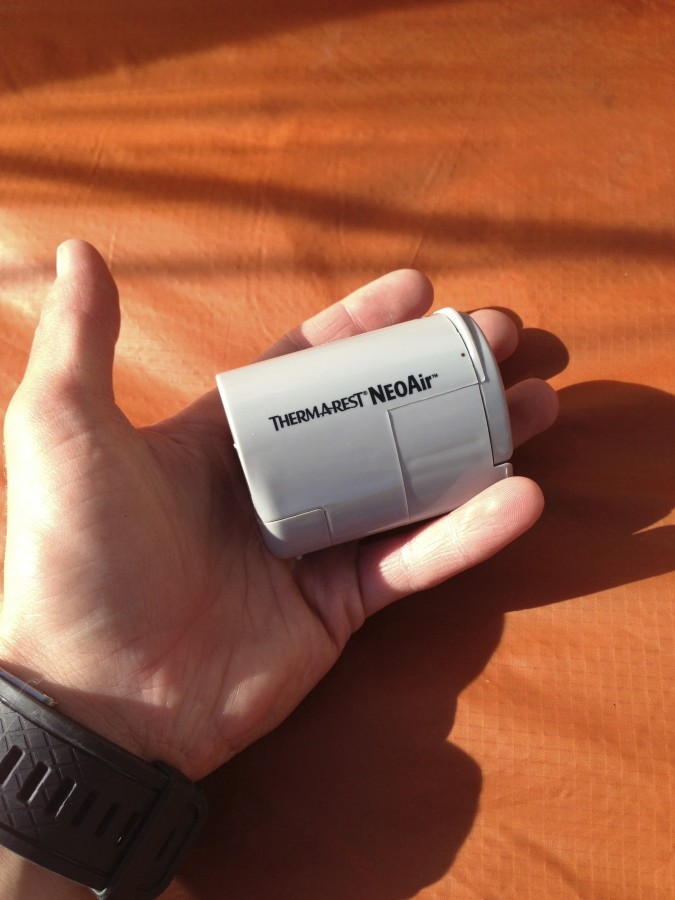 Pompe à Air électrique Therm-a-Rest NeoAir Micro - Pour Matelas De Camping Et Randonnée, Ultra-légère - 12